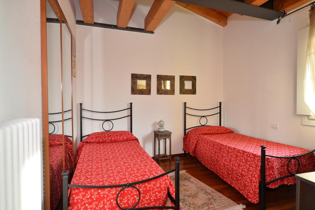 B&B Corte Barbieri Dolcè Dış mekan fotoğraf
