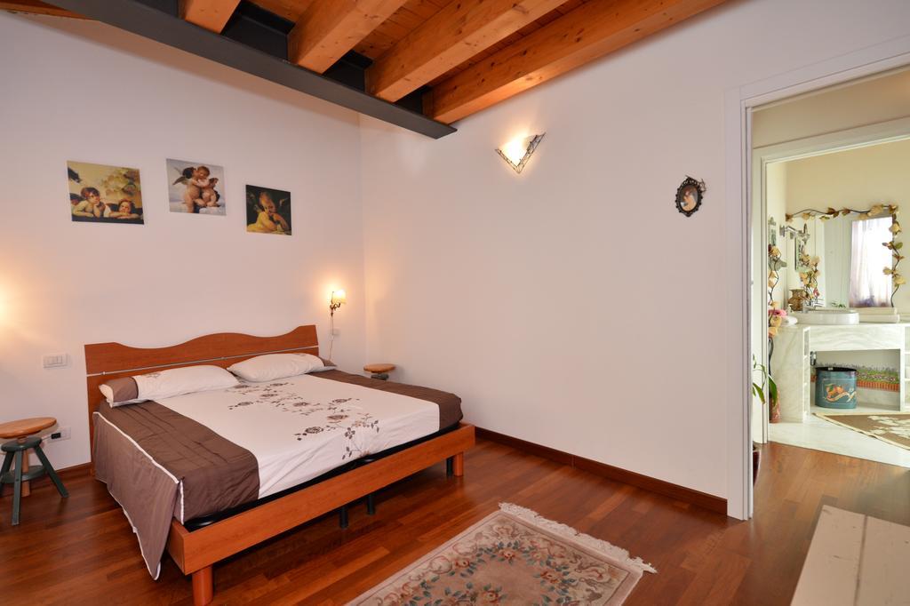 B&B Corte Barbieri Dolcè Dış mekan fotoğraf