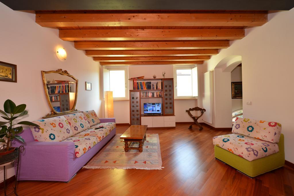B&B Corte Barbieri Dolcè Dış mekan fotoğraf